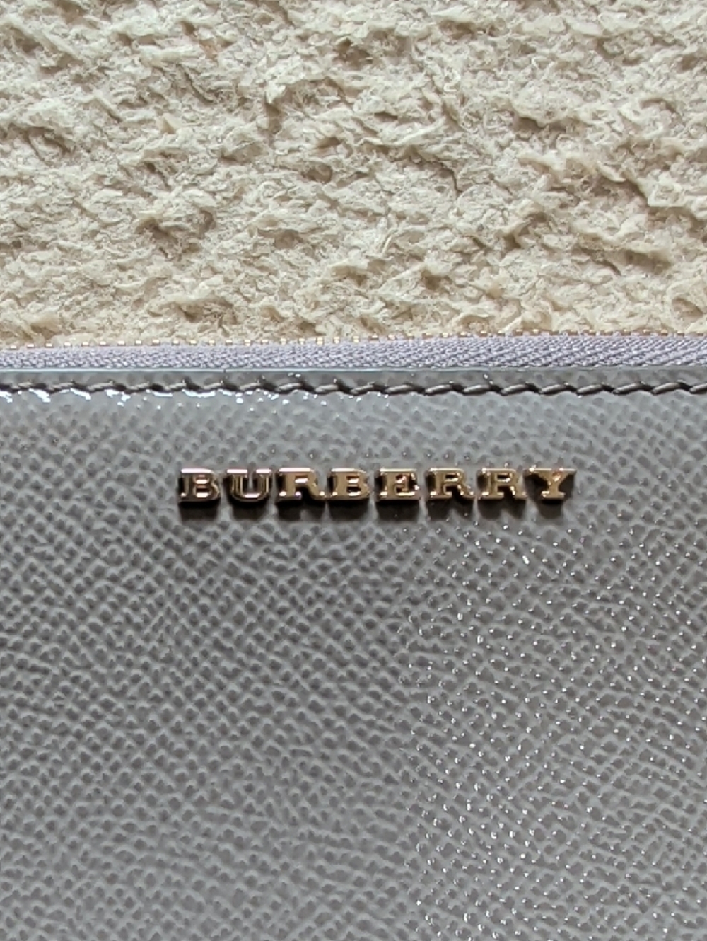 Burberry Leather Zip Wallet Grey/Gold EUC - Picture 3 of 9
